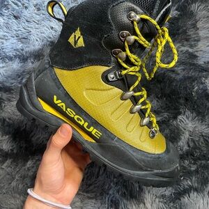 Vasque Super Alpinista Mountaineering Boot - Men's